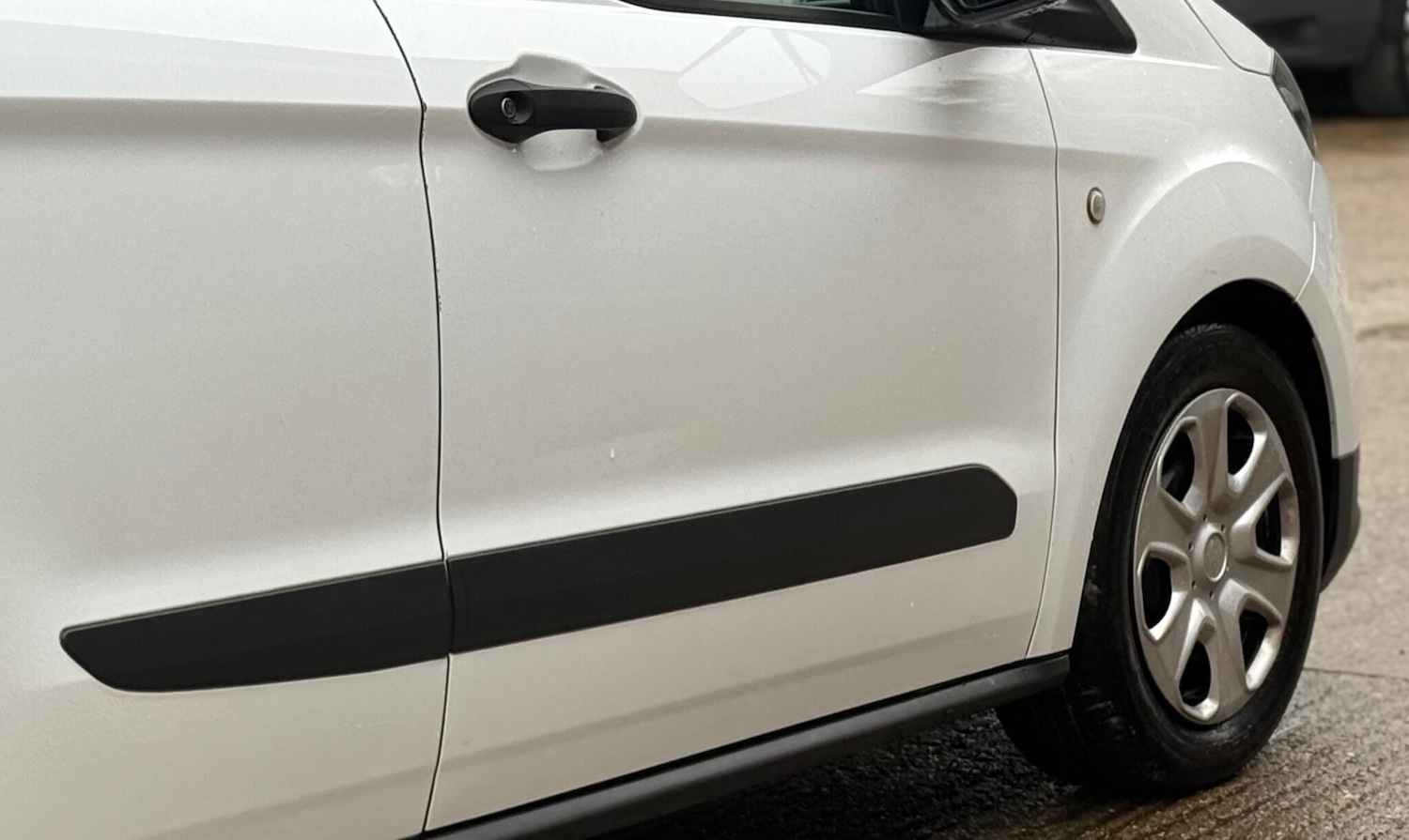 Used Ford Transit Courier 2019 for sale - 76402666: Photo 33