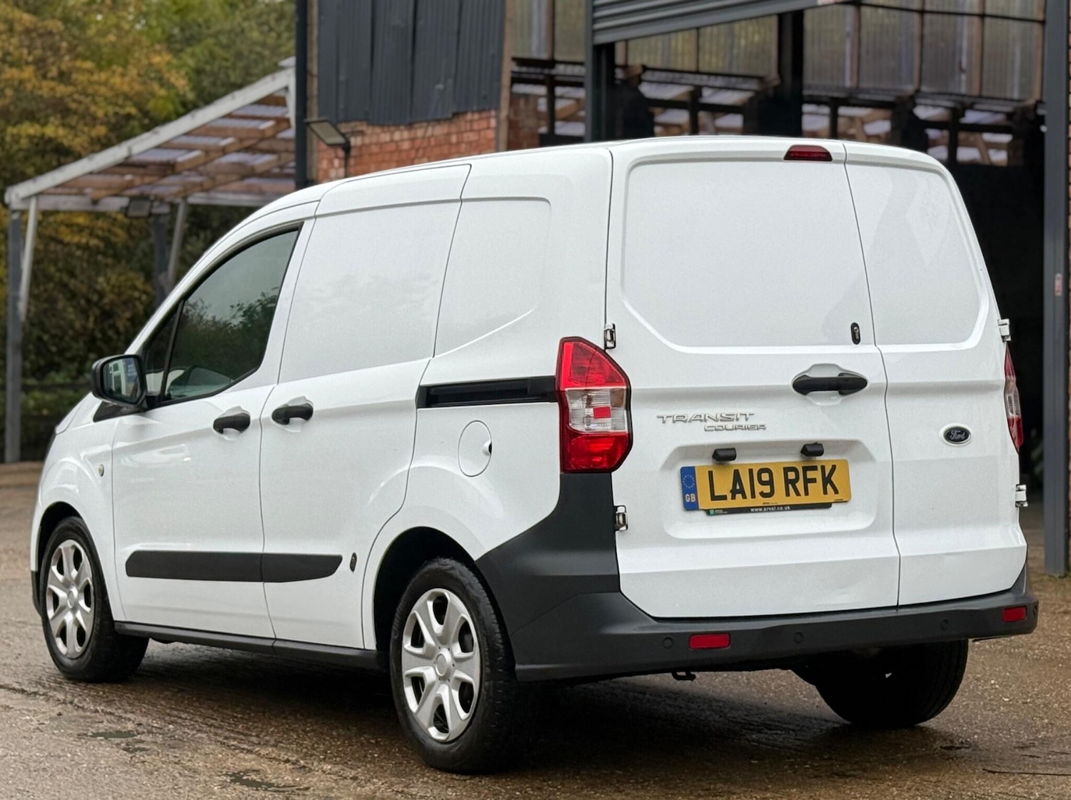 Used Ford Transit Courier 2019 for sale - 76402666: Photo 9