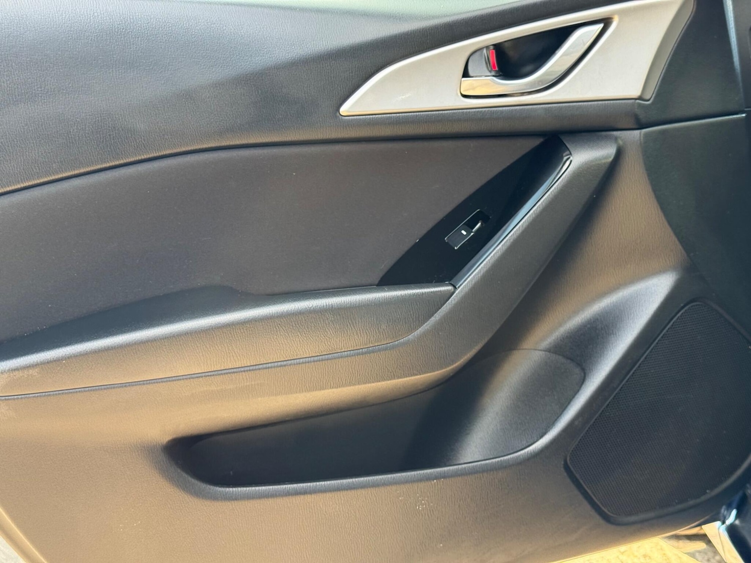 Used Mazda Mazda3 2016 for sale - 78084030: Photo 36