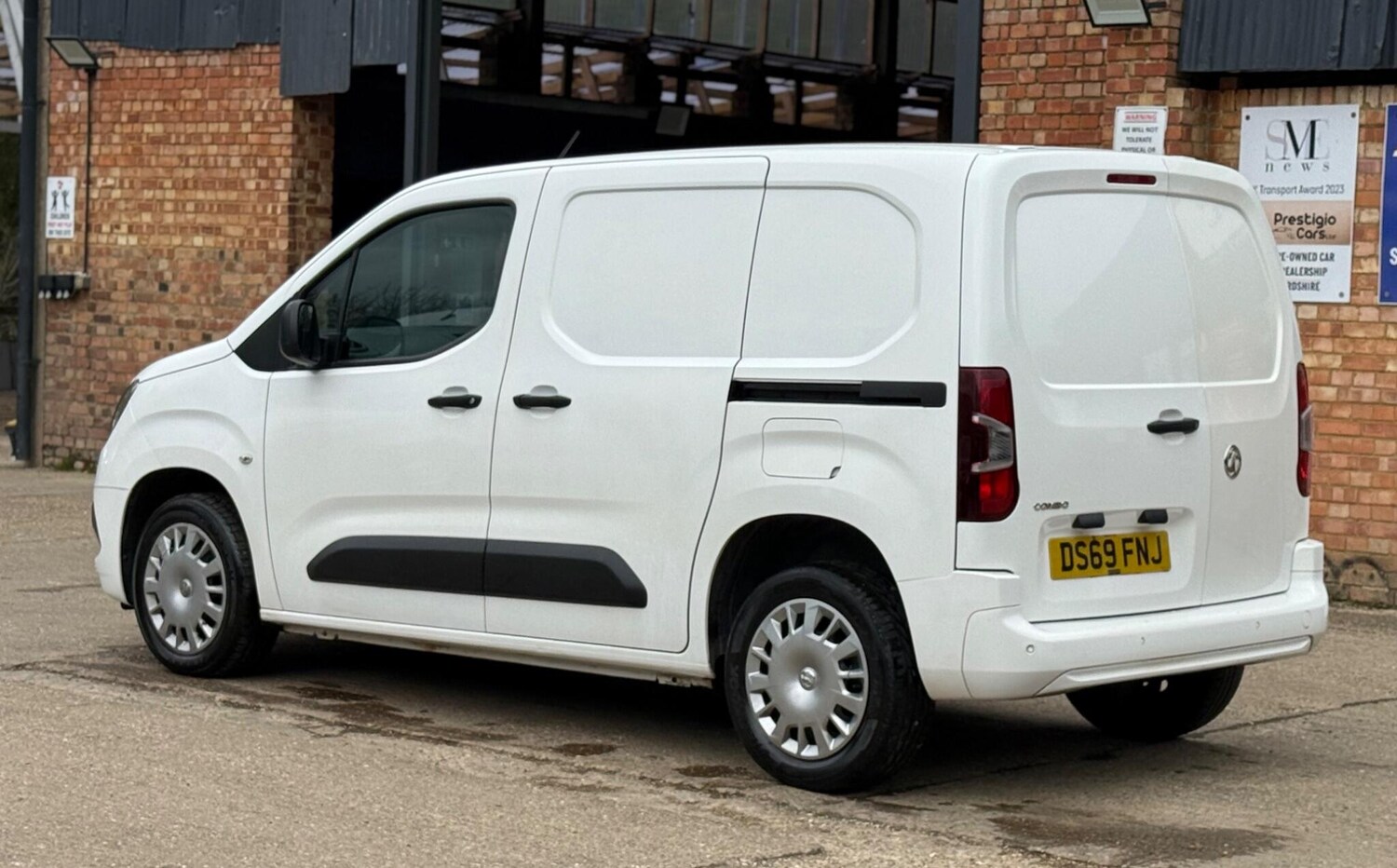 Used Vauxhall Combo 2019 for sale - 78078578: Photo 9