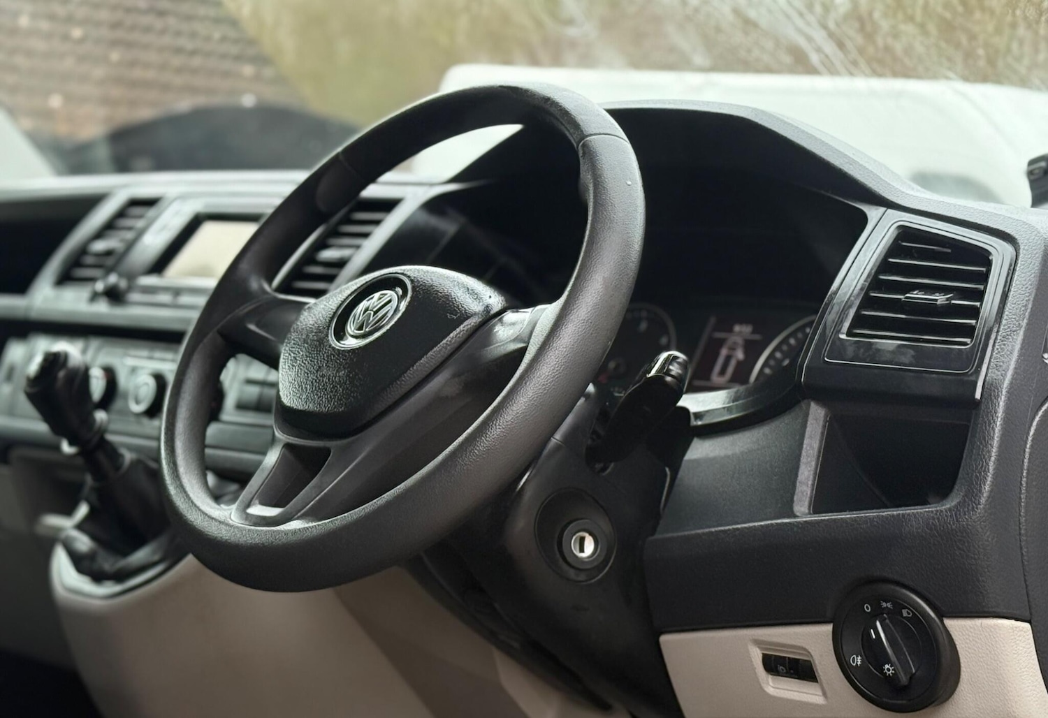 Used Volkswagen Transporter 2018 for sale - 77501919: Photo 13