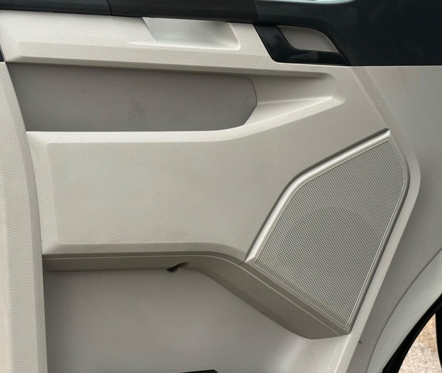 Used Volkswagen Transporter 2018 for sale - 77501919: Photo 17