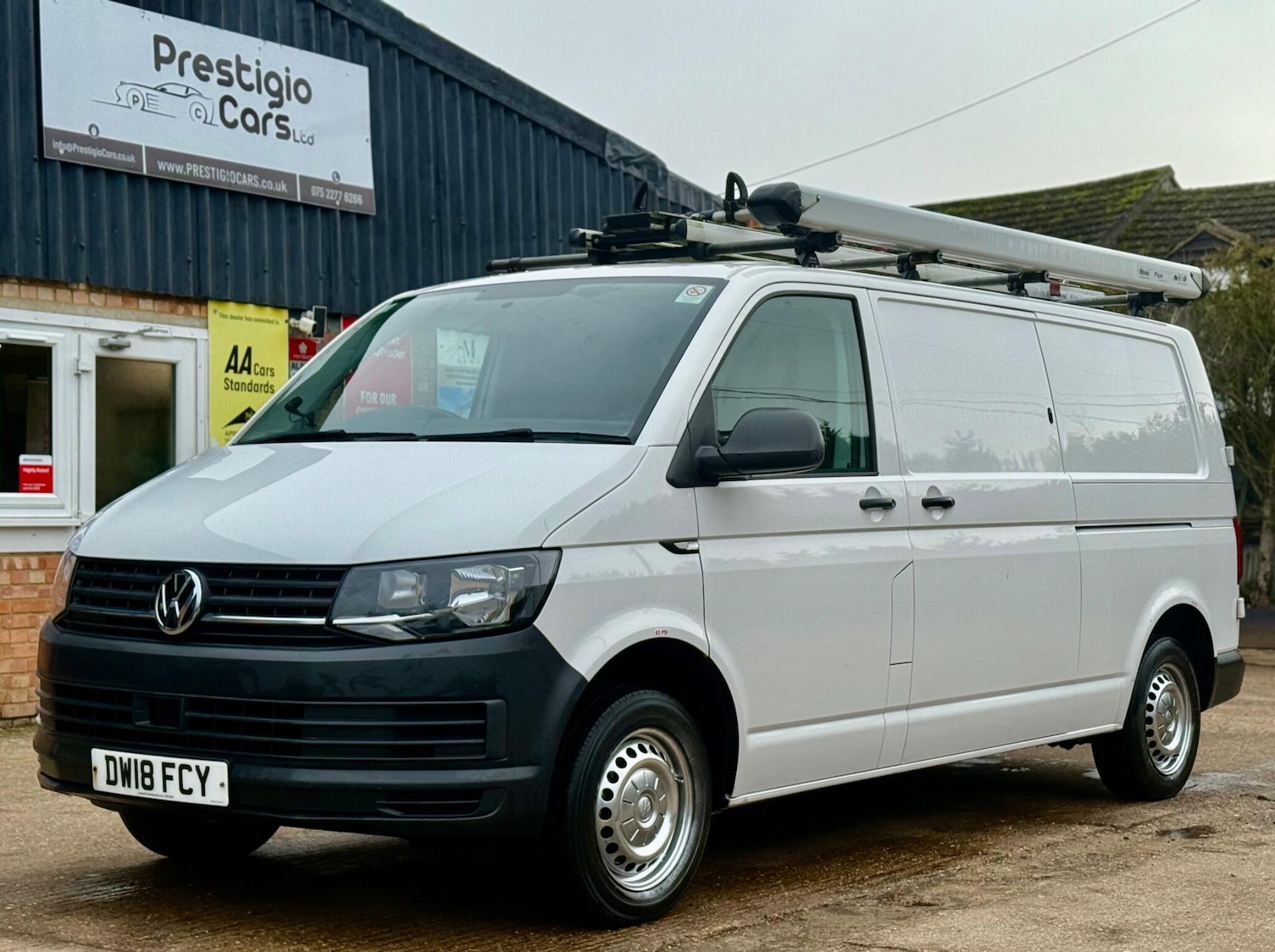 Used Volkswagen Transporter 2018 for sale - 77501919: Photo 5