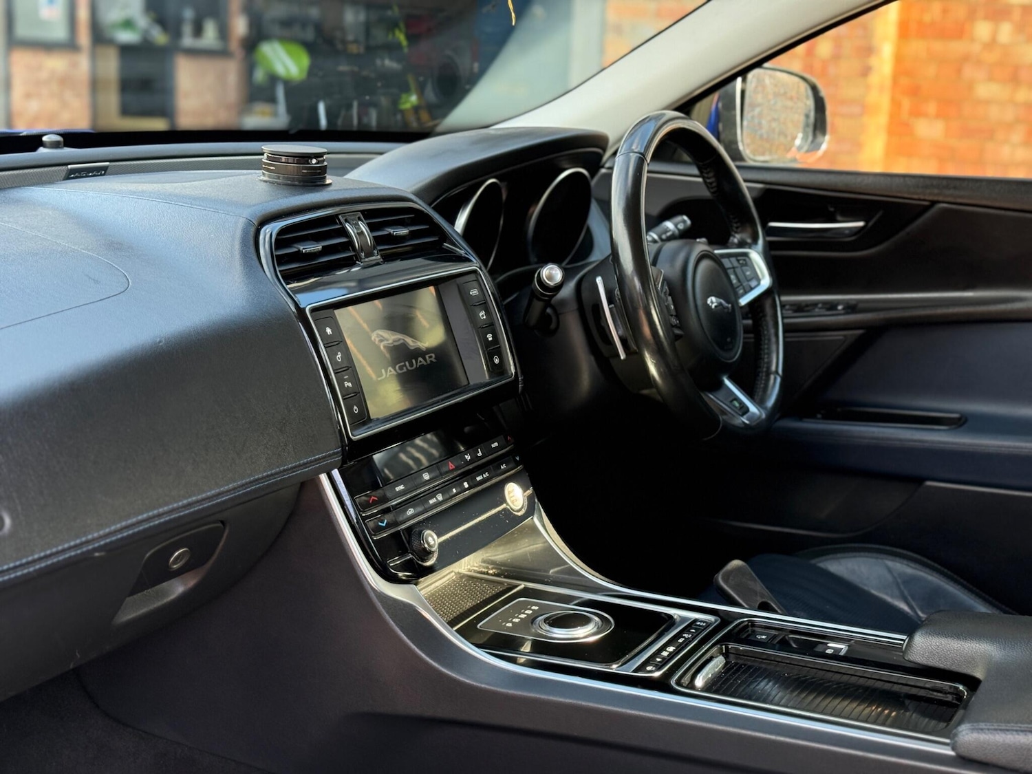 Used Jaguar XE 2018 for sale - 77813435: Photo 15