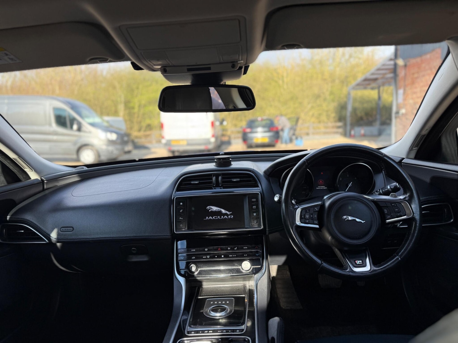 Used Jaguar XE 2018 for sale - 77813435: Photo 18