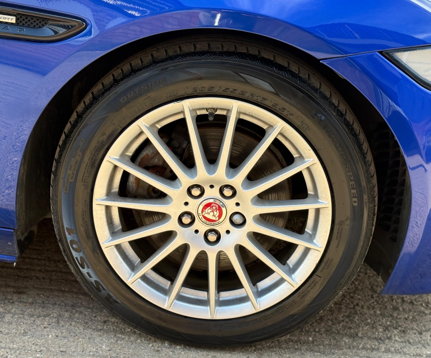 Used Jaguar XE 2018 for sale - 77813435: Photo 43