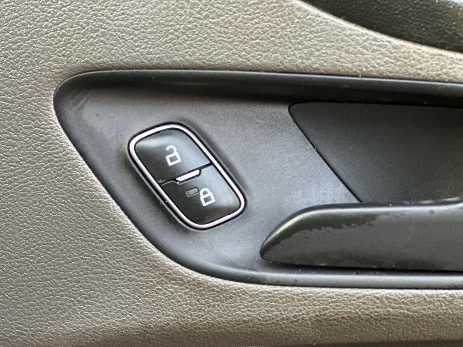 Used Ford Transit Custom 2018 for sale - 77378268: Photo 28