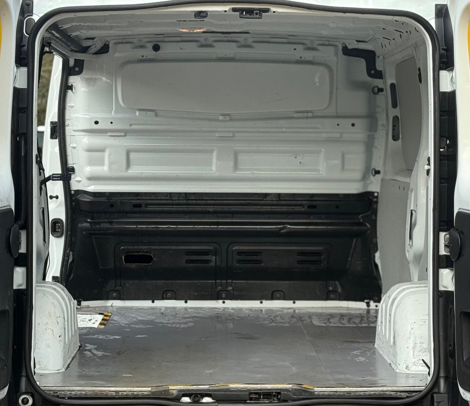 Used Vauxhall Vivaro 2018 for sale - 77493727: Photo 15