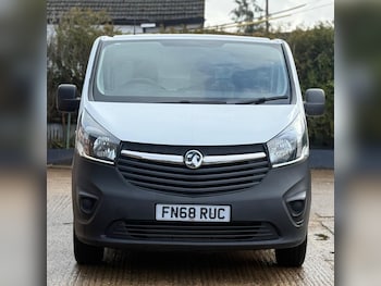 Vauxhall Vivaro feature image