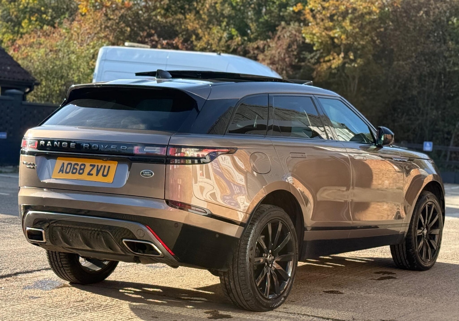 Used Land Rover Range Rover Velar 2018 for sale - 76386910: Photo 11