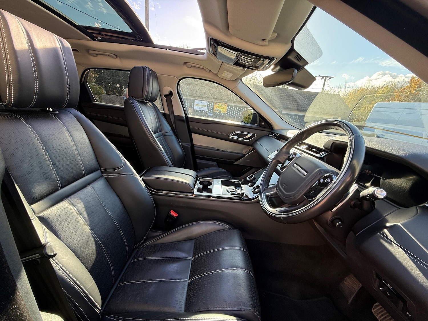 Used Land Rover Range Rover Velar 2018 for sale - 76386910: Photo 14