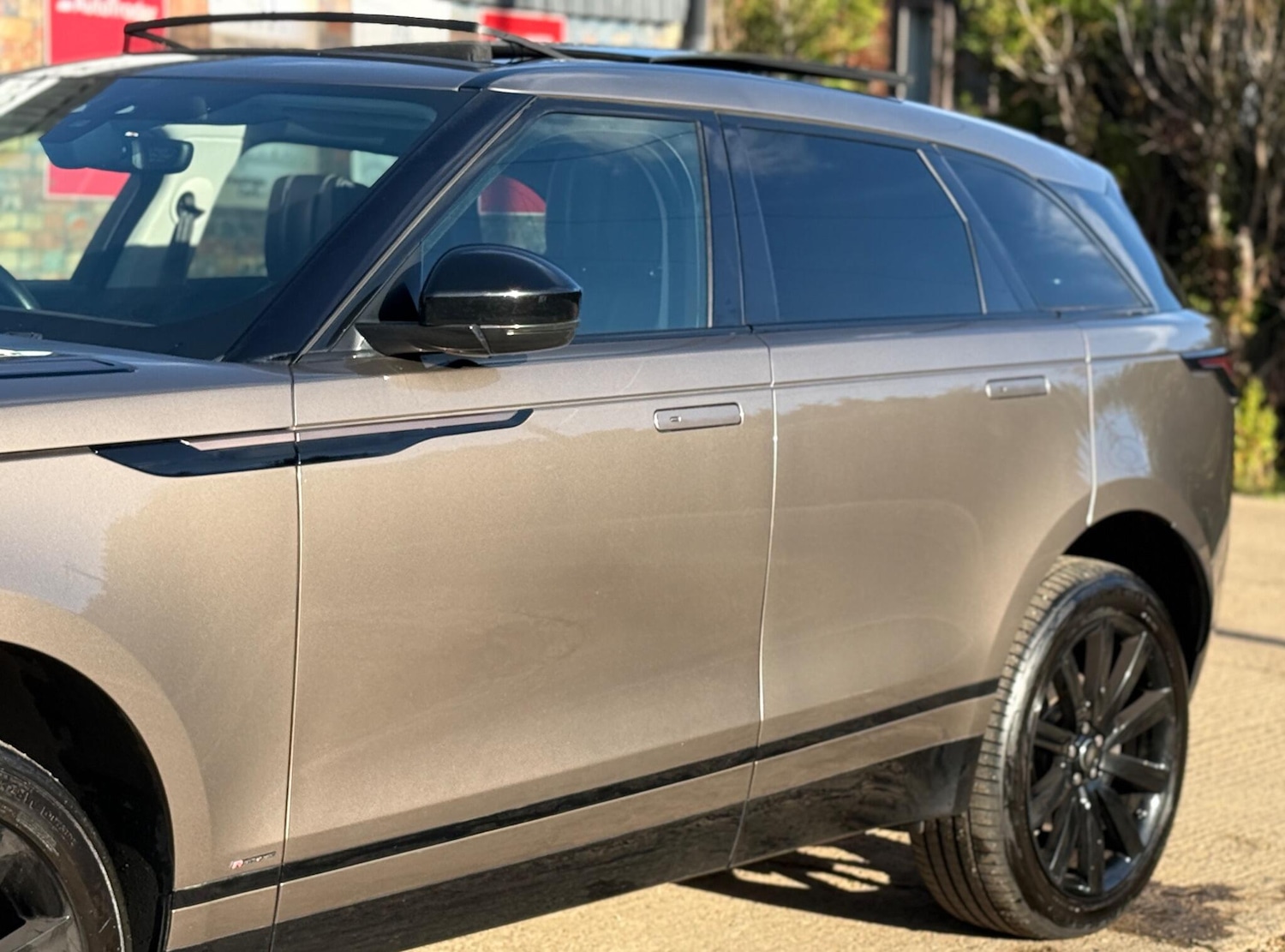 Used Land Rover Range Rover Velar 2018 for sale - 76386910: Photo 26