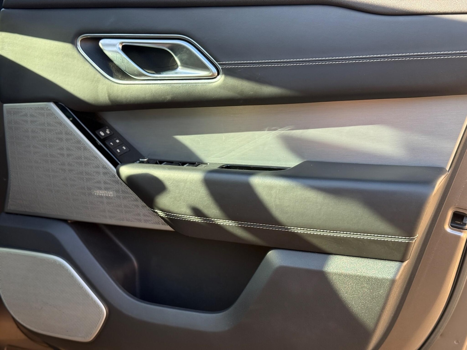 Used Land Rover Range Rover Velar 2018 for sale - 76386910: Photo 34