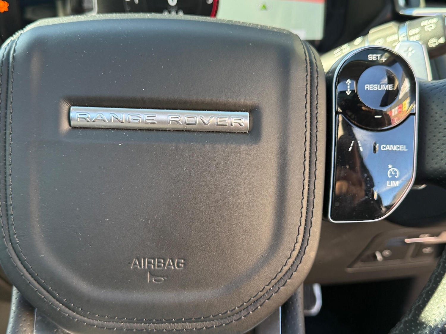 Used Land Rover Range Rover Velar 2018 for sale - 76386910: Photo 41