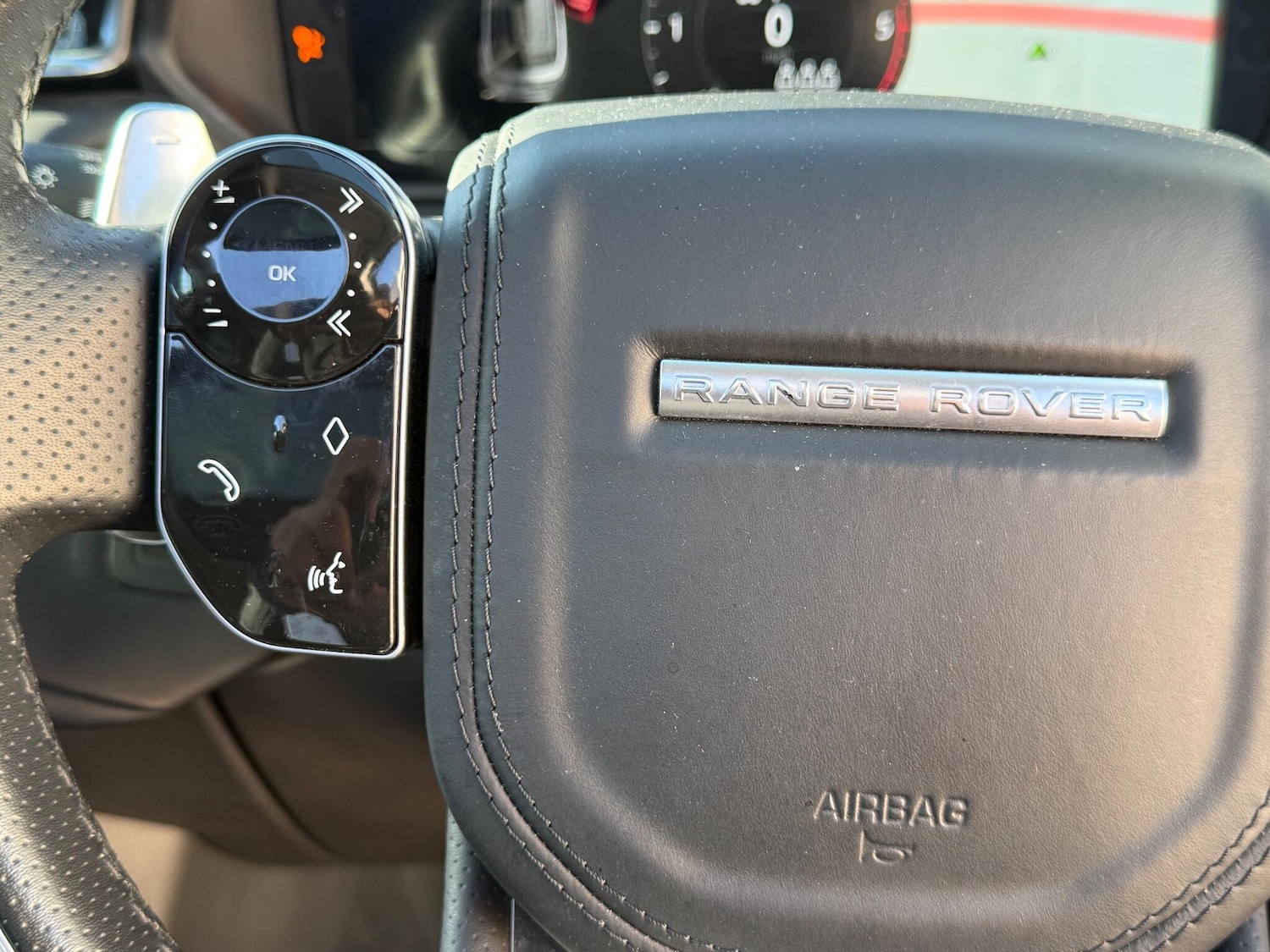 Used Land Rover Range Rover Velar 2018 for sale - 76386910: Photo 42