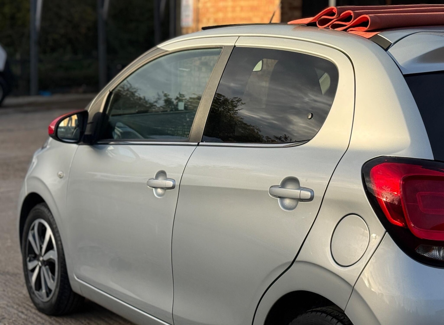 Used Citroen C1 2015 for sale - 76346870: Photo 28