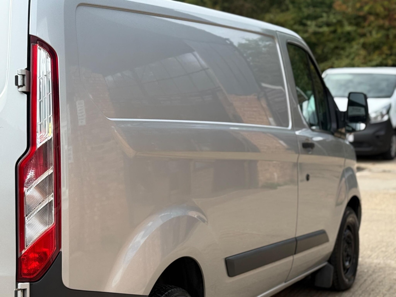 Used Ford Transit Custom 2017 for sale - 76143630: Photo 27
