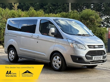 Used Ford Tourneo Custom 2018 for sale - 75778824: Photo