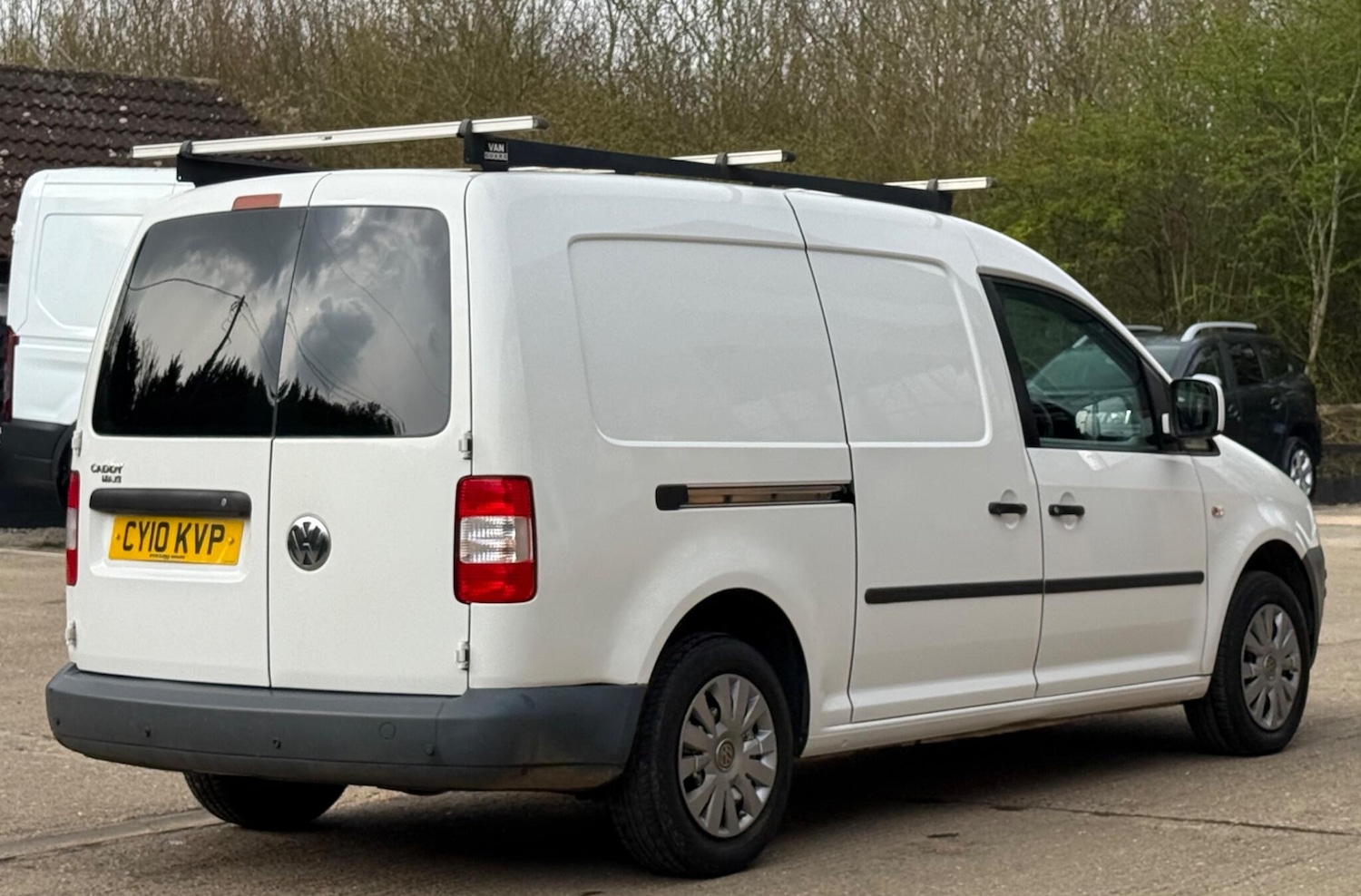 Used Volkswagen Caddy Maxi 2010 for sale - 77984177: Photo 11