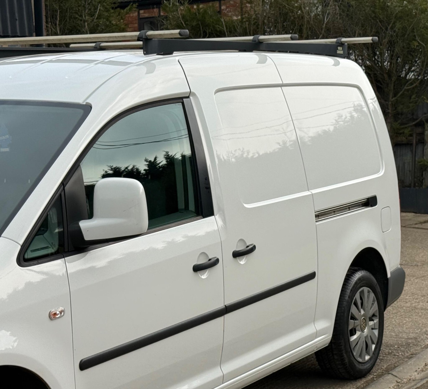 Used Volkswagen Caddy Maxi 2010 for sale - 77984177: Photo 24