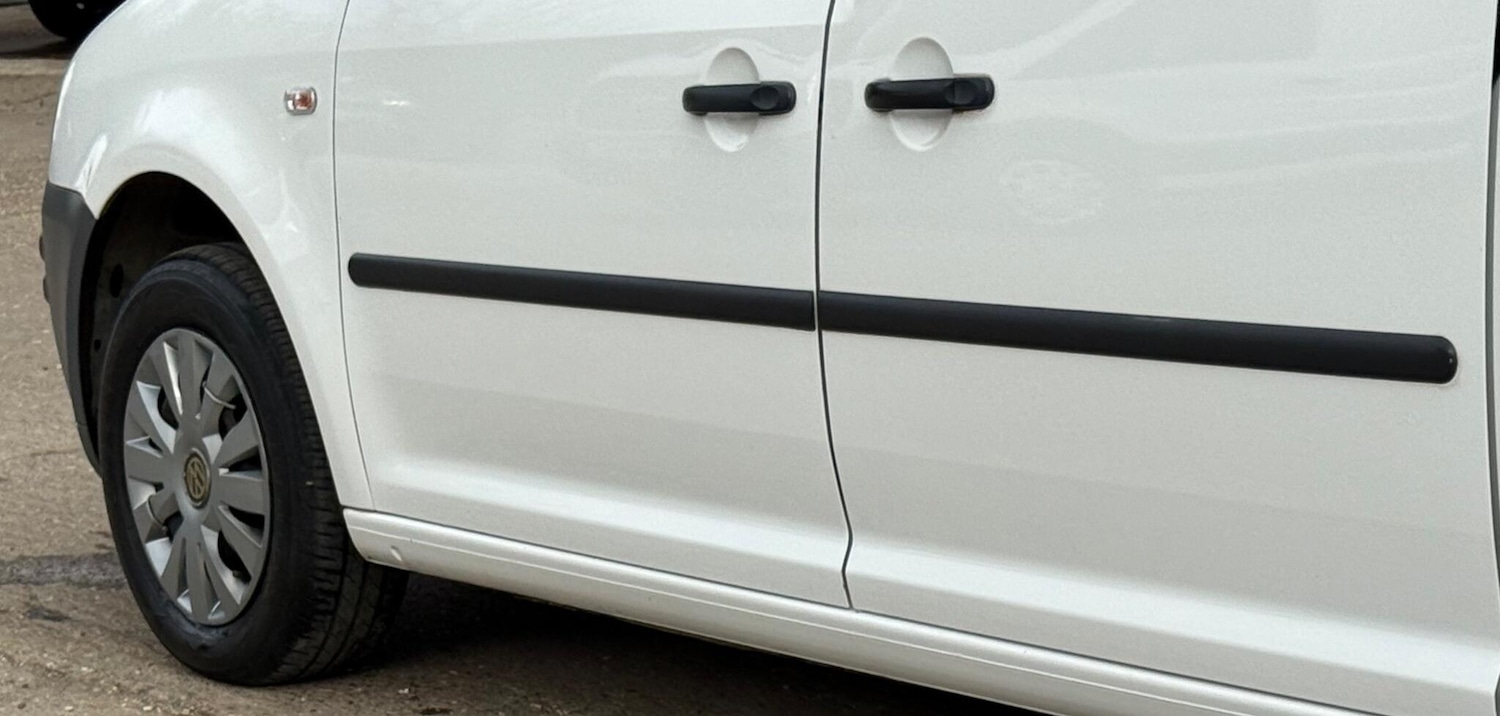 Used Volkswagen Caddy Maxi 2010 for sale - 77984177: Photo 28