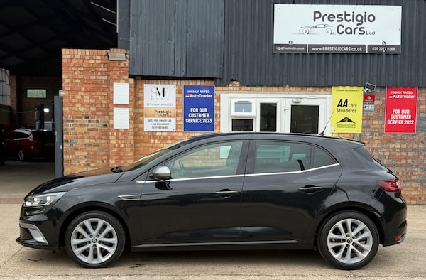 Used Renault Megane 2017 for sale - 75337782: Photo 6