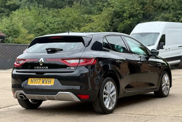 Used Renault Megane 2017 for sale - 75337782: Photo 9