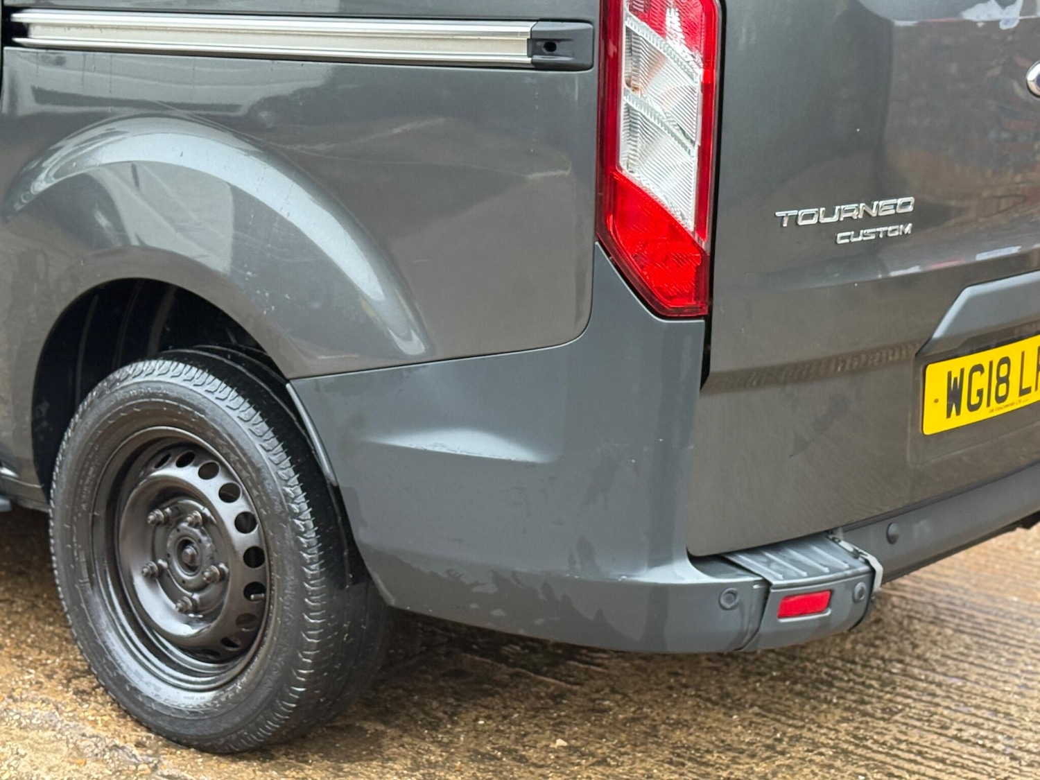 Used Ford Tourneo Custom 2018 for sale - 77542604: Photo 28