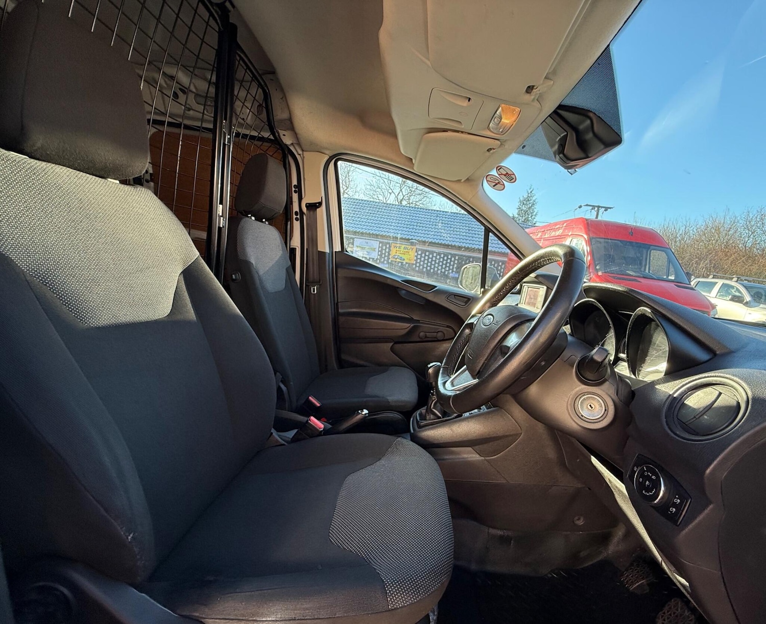 Used Ford Transit Courier 2020 for sale - 77106800: Photo 14