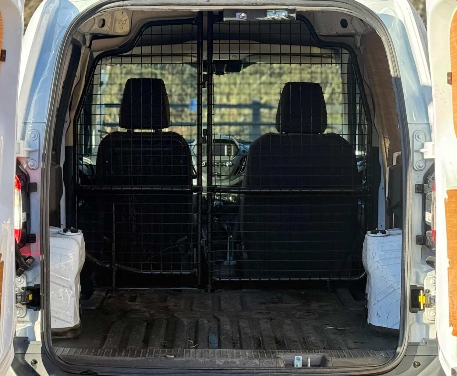 Used Ford Transit Courier 2020 for sale - 77106800: Photo 19