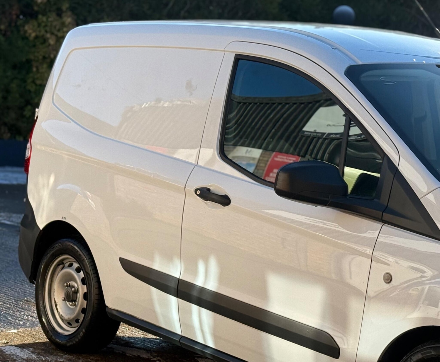 Used Ford Transit Courier 2020 for sale - 77106800: Photo 26