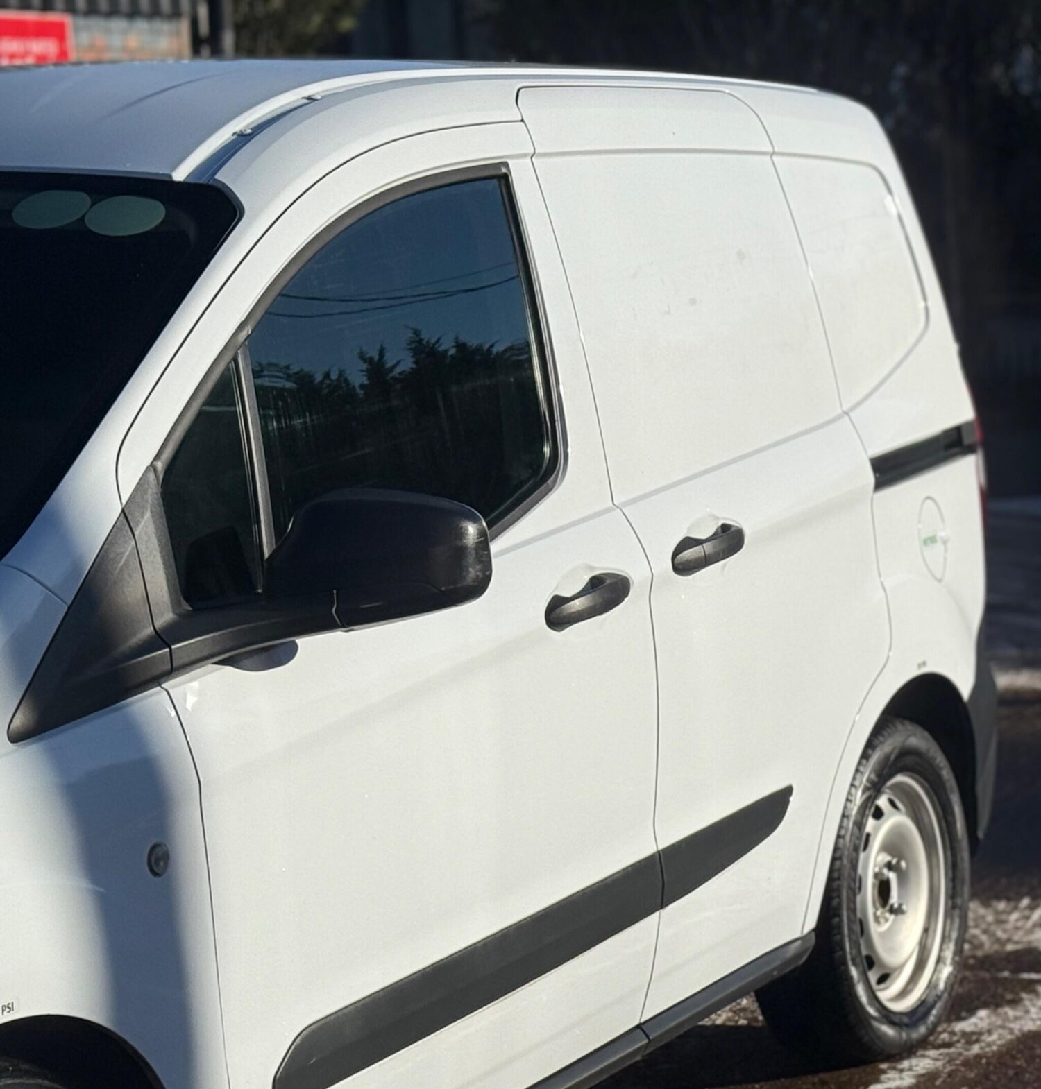 Used Ford Transit Courier 2020 for sale - 77106800: Photo 29