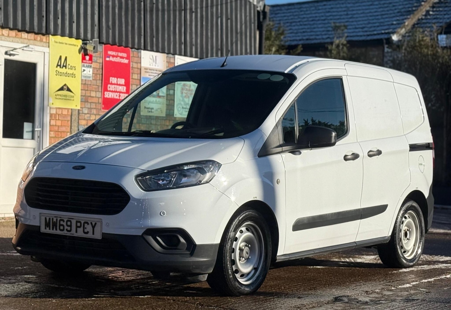 Used Ford Transit Courier 2020 for sale - 77106800: Photo 5