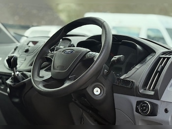 Used Ford Transit 2019 for sale - 77830544: Photo