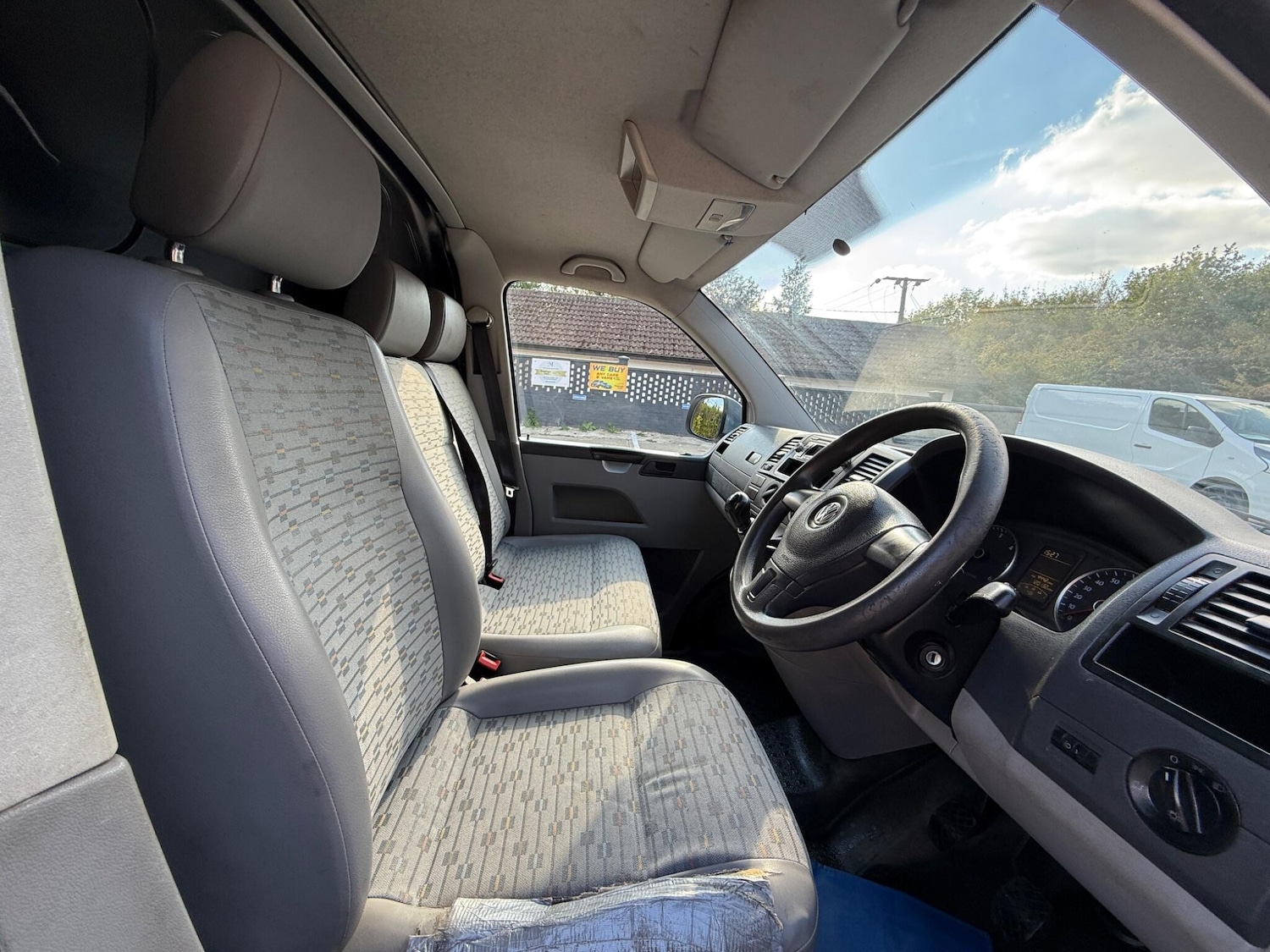 Used Volkswagen Transporter 2011 for sale - 76120206: Photo 10