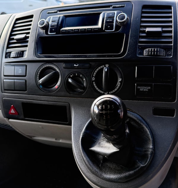 Used Volkswagen Transporter 2011 for sale - 76120206: Photo 15