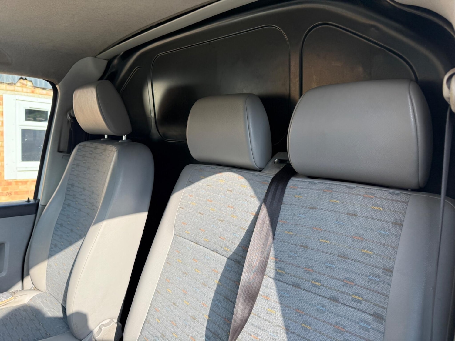 Used Volkswagen Transporter 2011 for sale - 76120206: Photo 24