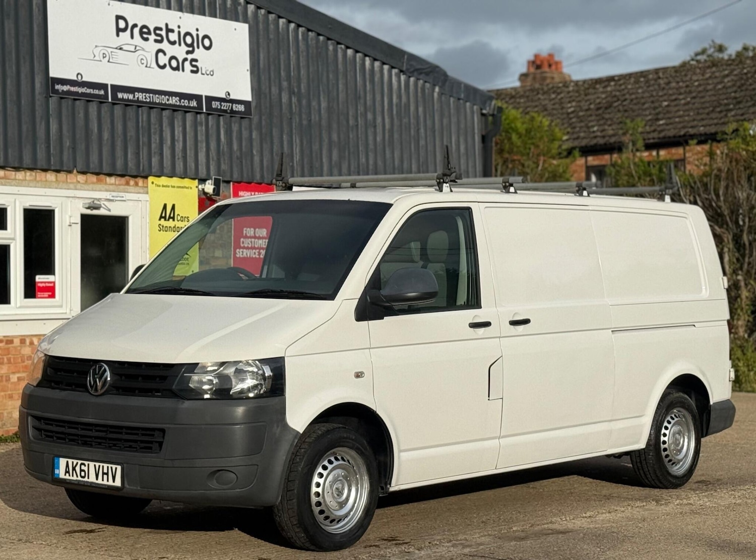 Used Volkswagen Transporter 2011 for sale - 76120206: Photo 5