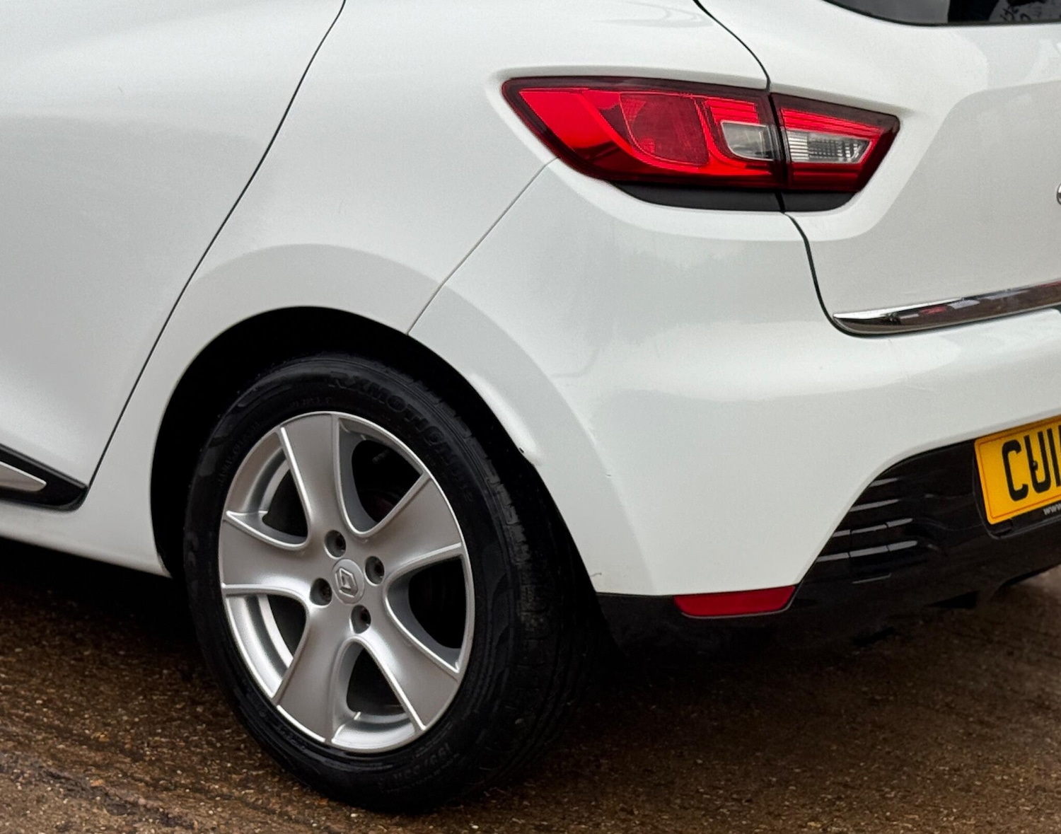 Used Renault Clio 2015 for sale - 76919070: Photo 27