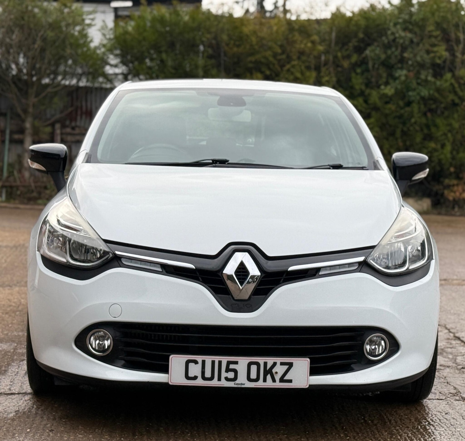 Used Renault Clio 2015 for sale - 76919070: Photo 3
