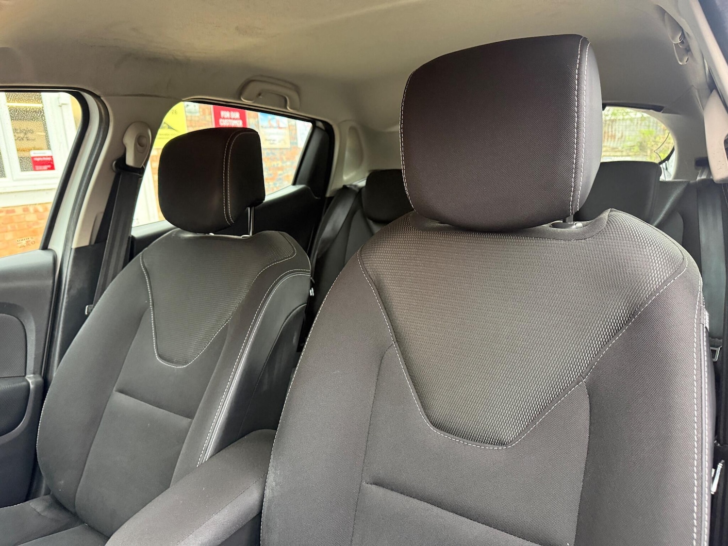 Used Renault Clio 2015 for sale - 76919070: Photo 35