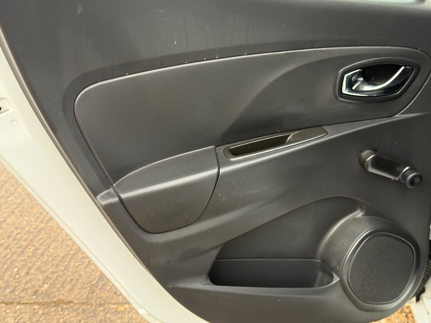 Used Renault Clio 2015 for sale - 76919070: Photo 37