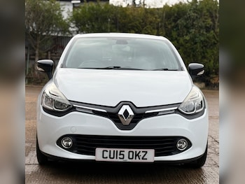 Used Renault Clio 2015 for sale - 76919070: Photo