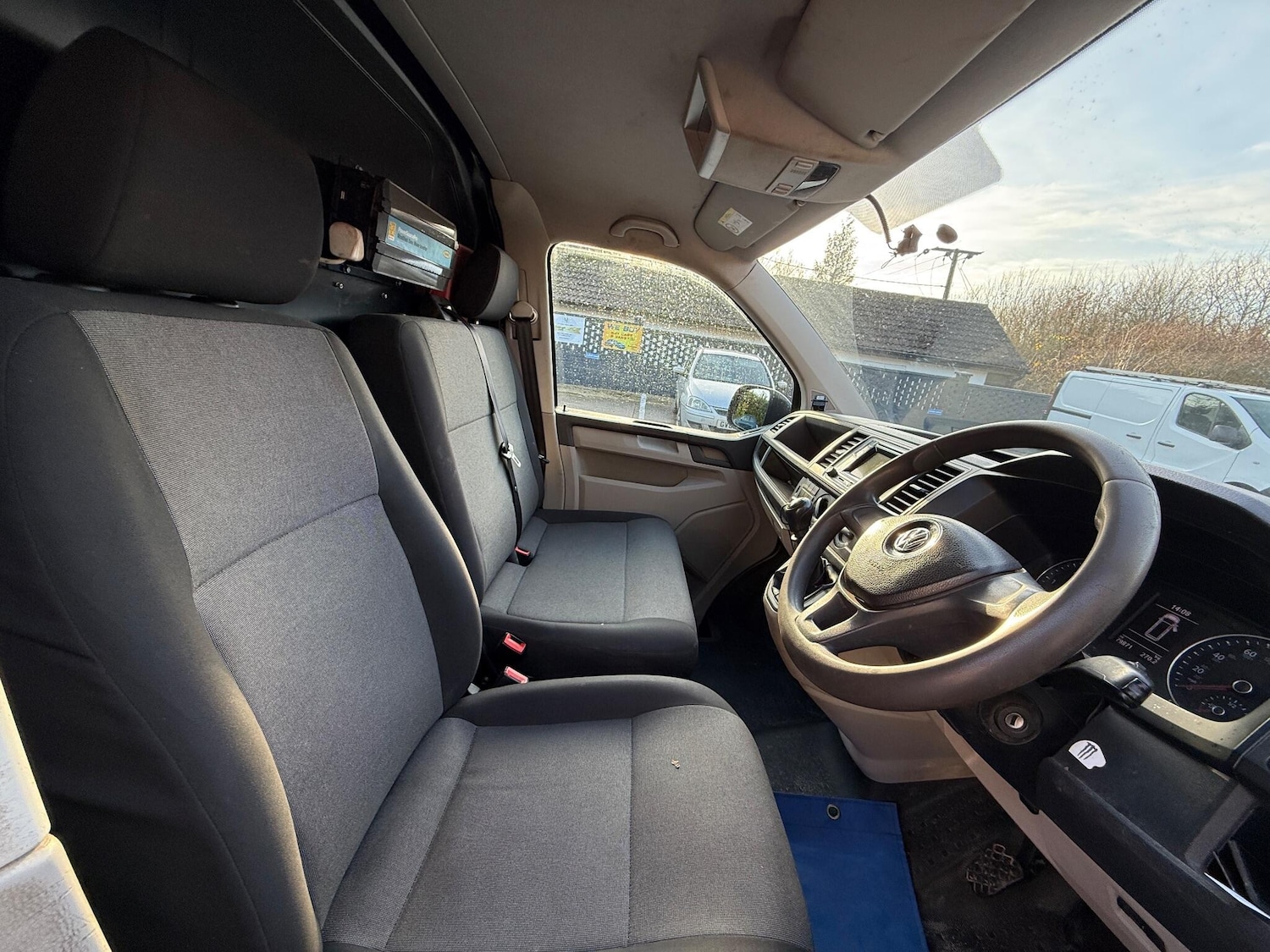 Used Volkswagen Transporter 2019 for sale - 76922690: Photo 10