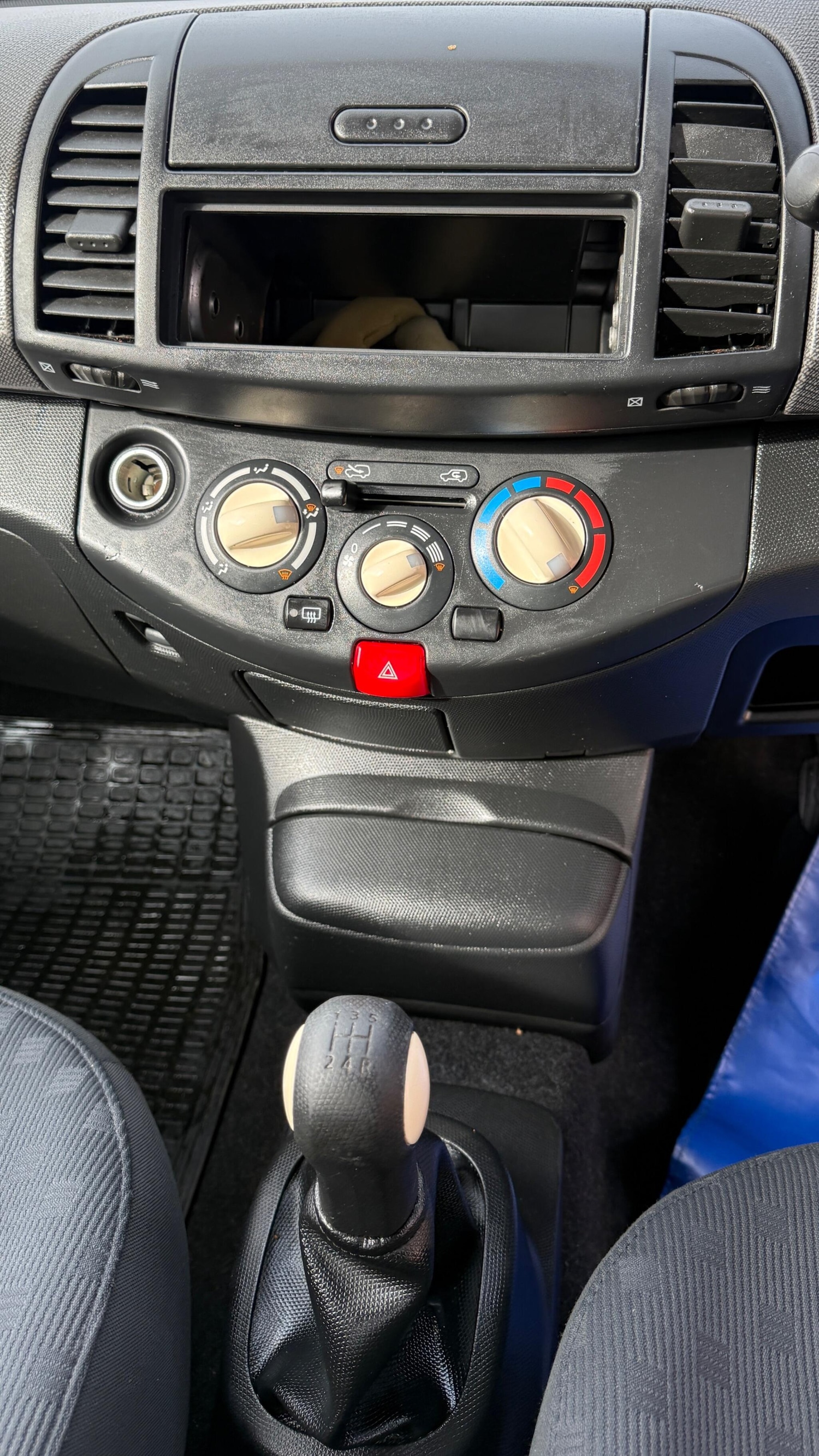 Used Nissan Micra 2004 for sale - 77578844: Photo 15