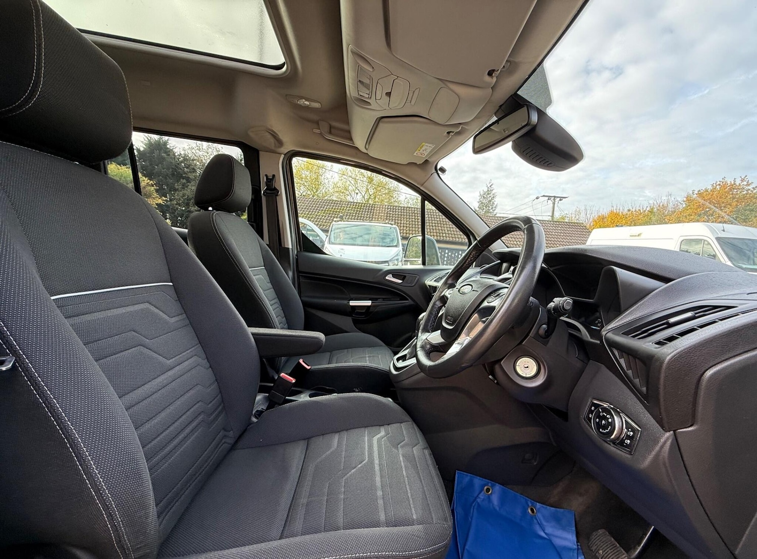 Used Ford Tourneo Connect 2016 for sale - 76341026: Photo 10