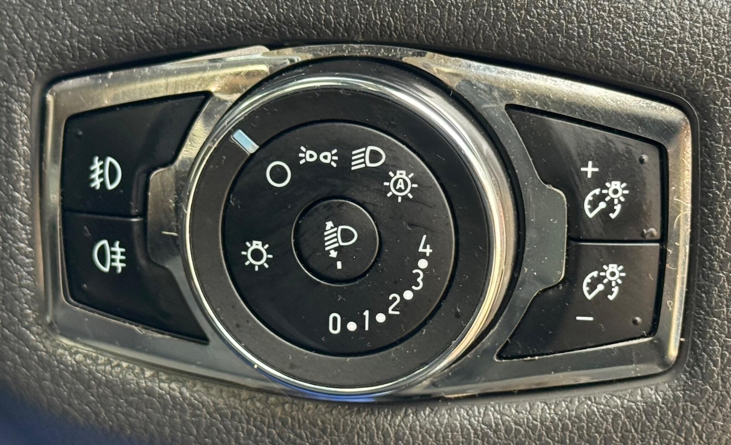 Used Ford Tourneo Connect 2016 for sale - 76341026: Photo 28
