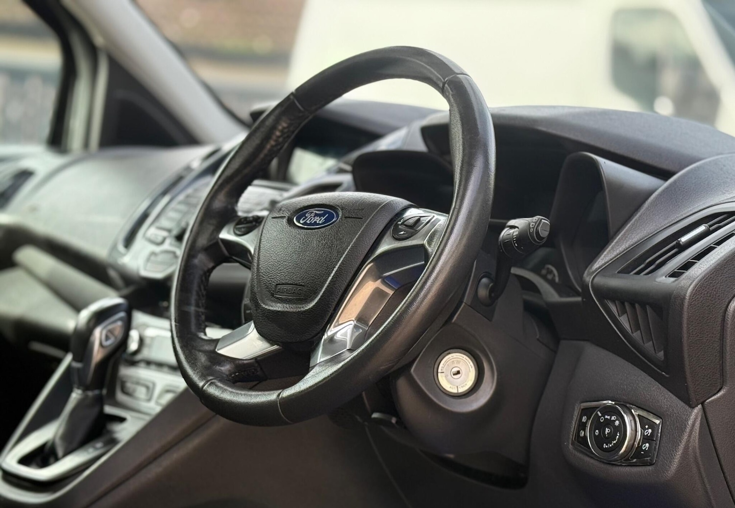Used Ford Tourneo Connect 2016 for sale - 76341026: Photo 9
