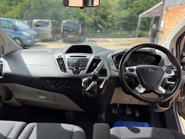 Used Ford Tourneo Custom 2017 for sale - 75361322: Photo 19
