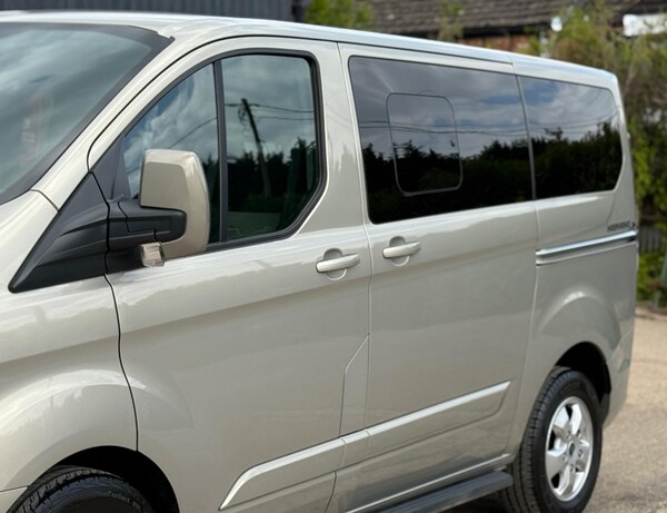 Used Ford Tourneo Custom 2017 for sale - 75361322: Photo 25